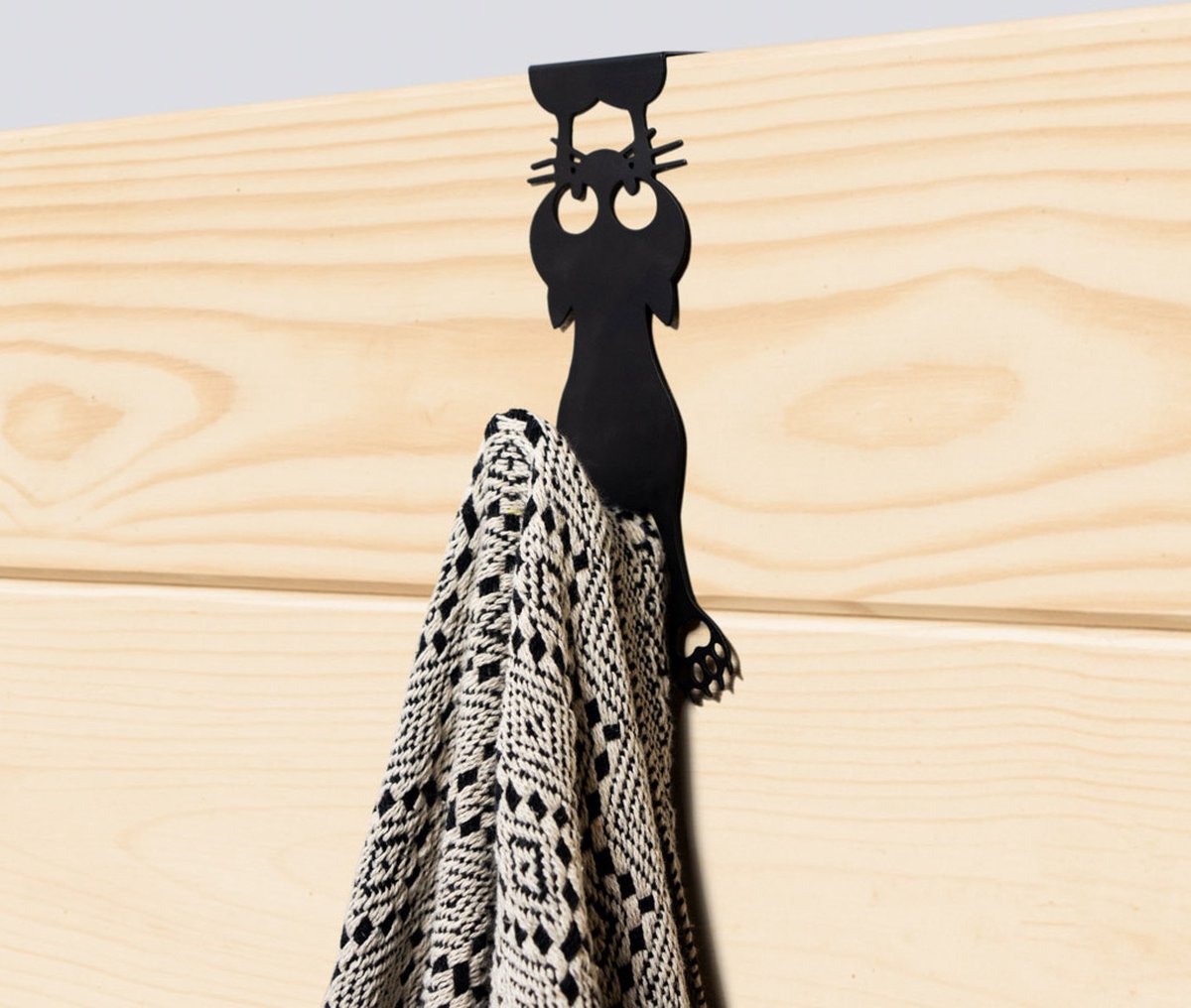 Balvi coat rack door hanger cat curious cat black metal 21x9x8cm